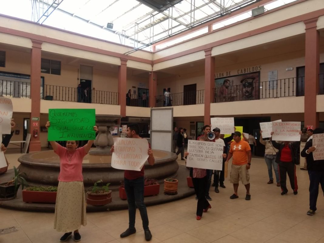 F1C25395-06B0-448F-8A52-F7F9E534FEF9