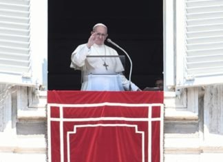 Papa condena atrocidades de la pedofilia en Pensilvania