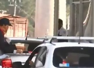 Toman encapuchados caseta en autopista México-Cuernavaca