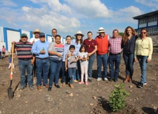 Realizan campaña de reforestación para ayudar al medio ambiente
