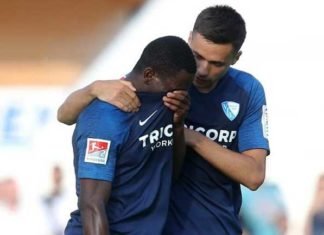 Futbolista deja el campo entre lágrimas por insultos raciales