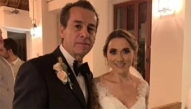 51EC30D6-0653-41FC-9962-F2EA8BCC6079