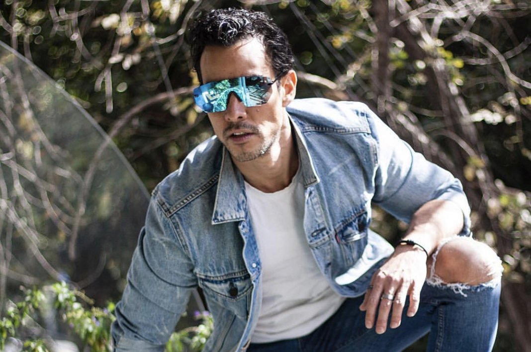 E8AC5295-B19C-49CB-94CB-F7DC8998446C