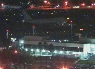 Fuertes vientos causan accidente en aeropuerto de Los Ángeles
