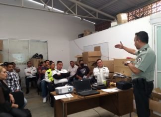 Elementos de tránsio toman curso de primer respondiente