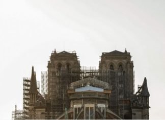 Notre Dame quedará en 5 años, reitera Macron a un año del incendio