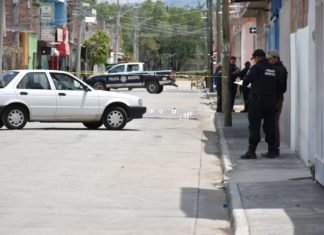 Hombre es baleado mientras viajaba en motocicleta y muere