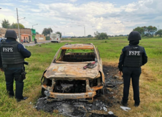 Localizan Elementos de FSPE una camioneta calcinada