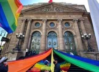 Congreso de la CDMX aprueba castigar terapias de conversión sexual
