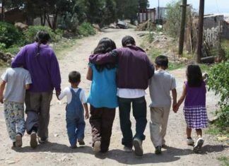 México, entre los peores países para criar una familia, segun reporte de la OCDE