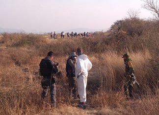 Secretaría de Seguridad Ciudadana brinda alimentos y bebidas a personas en las Fosas de El Sauz de Villaseñor