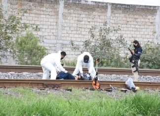 Hallan cuerpo sin vida en vías del tren