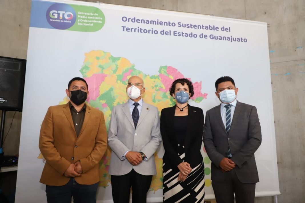 26A251AC-7CE9-484C-9696-F58171570078