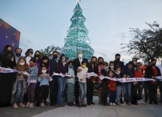 Inauguran Fiestas Decembrinas 2021 en el parque Ximhai
