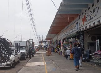 Retiradas las techumbres ahora mejorarán imagen en Antonio Plaza