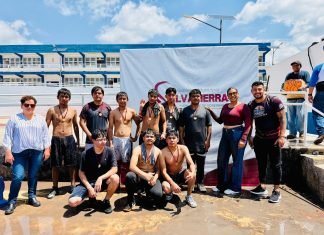 Alumnos del CECyTE disfrutan rally por el Día del Estudiante y fin de curso