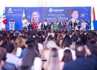 Reconoce Gobernadora el esfuerzo y vocación de maestras y maestros