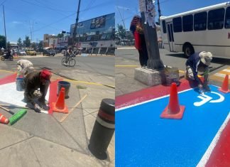 Repintan de azul “Rampas de acceso universal”, pero dejan parte del rojo