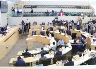 Solicitan información de permisos y espacio de venta para comerciantes de León