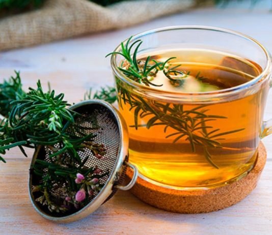 Hervir romero, canela y clavo de olor: para qué funciona y por qué sugieren esta preparación