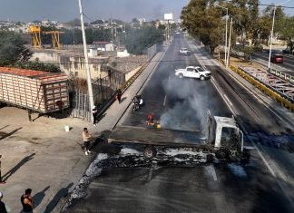 Se paraliza zona centro de México este domingo
