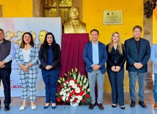 Conmemoran el Natalicio de Benito Juárez
