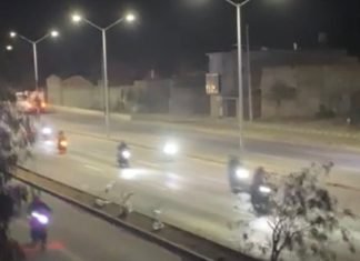 Motociclistas de arrancones agreden a autoridades tras operativo