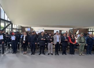 Mejoran condiciones de 86 policías, les dan ascenso