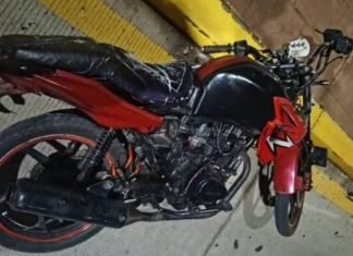 Adolescente de 13 años muere en accidente de moto