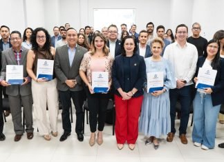 Gobierno de la Gente fortalece el talento para el comercio exterior