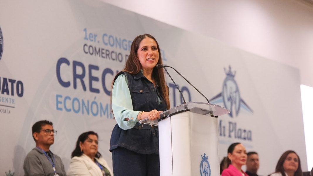Inaugura Gobernadora Primer Congreso del Comercio de la Gente (2)