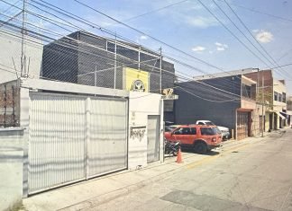 En Celaya: Roban un auto, los persiguen, se esconden en un gimnasio y los detienen