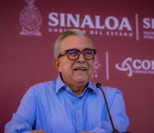 Rocha Moya retoma el gobierno de Sinaloa luego de meses después de solicitar licencia al cargo