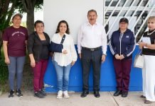 Villagrán da seguimiento a las necesidades de las escuelas a través de reuniones con comités de La Escuela es Nuestra