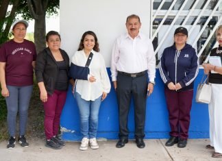 Villagrán da seguimiento a las necesidades de las escuelas a través de reuniones con comités de La Escuela es Nuestra